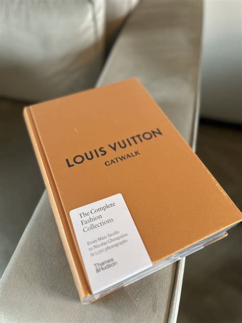 boek louis vuitton